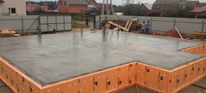 Фундамент: монолитная плита — плюсы и минусы применения