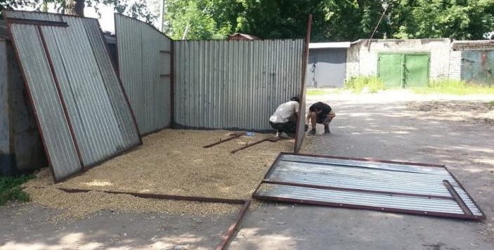 установка конструкции гаража