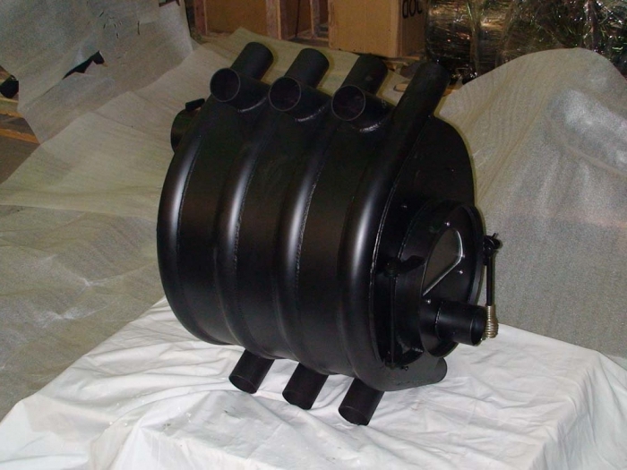 Заводская печка для отопления поможет создать комфортную атмосферу в гараже