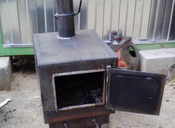 Классическая самодельная печь для обогрева гаража