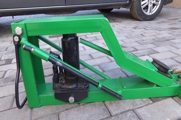 устройство для гаража 