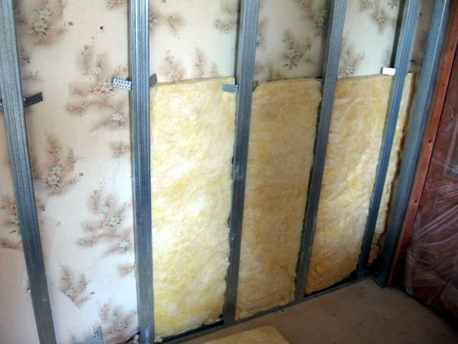 Звукоизоляция минеральной ватой Минеральная вата отлично глушит шум