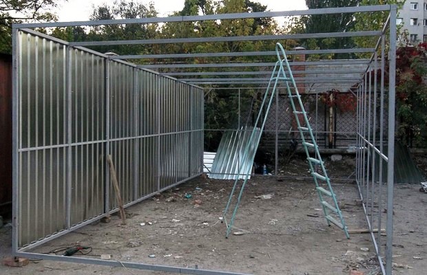 Гараж из металлоконструкций