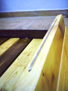 трос по ребру крышки